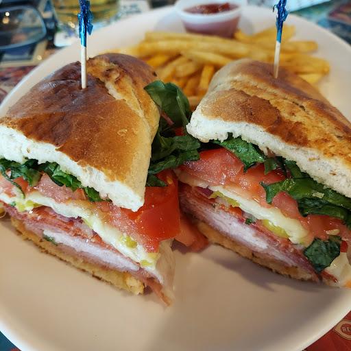 Nikki's Tavern